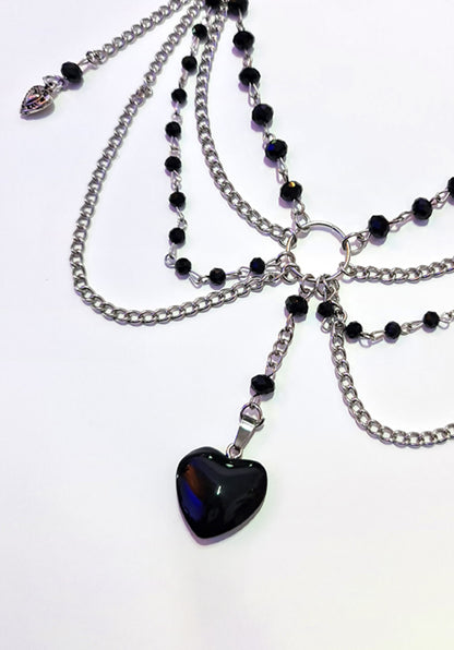 Collar de corazón negro