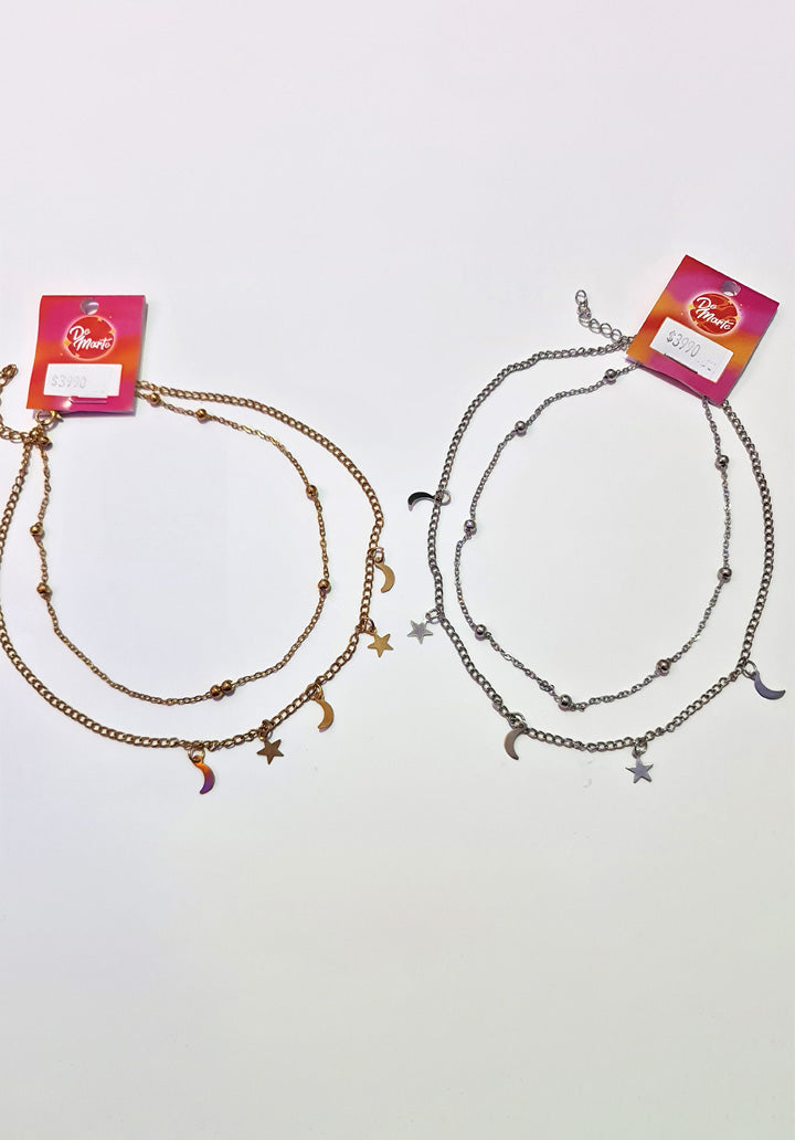 Collares de lunas y estrellas